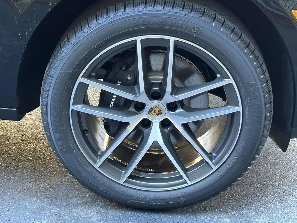 2026 Porsche Macan - Photo 9
