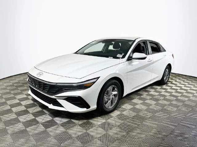New 2026 White Hyundai SE image 7