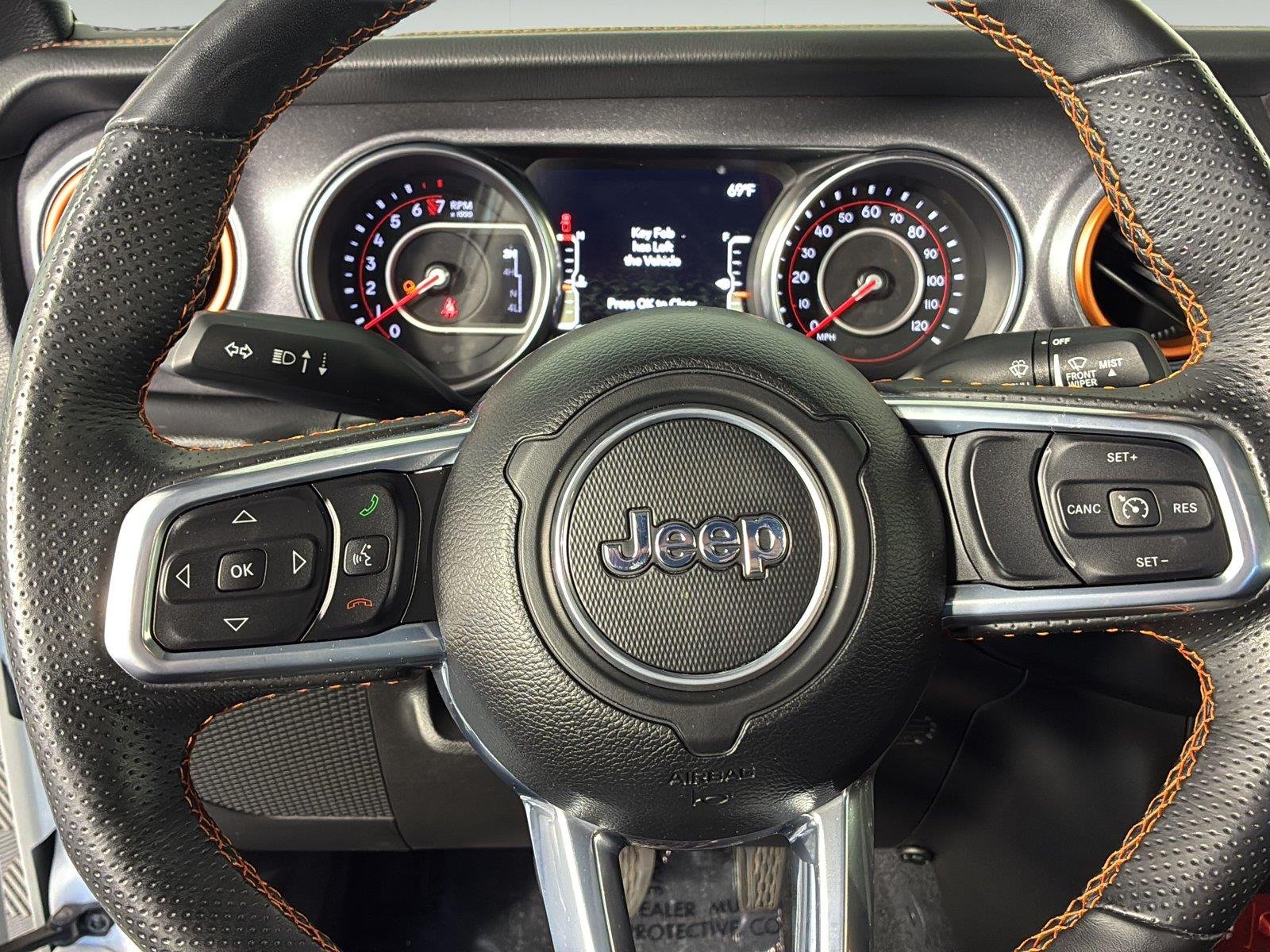 Used 2021 Bright White Clearcoat Jeep Mojave image 42