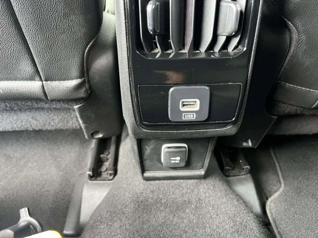 Certified Used 2024 Silver Zynith Jeep Latitude image 8