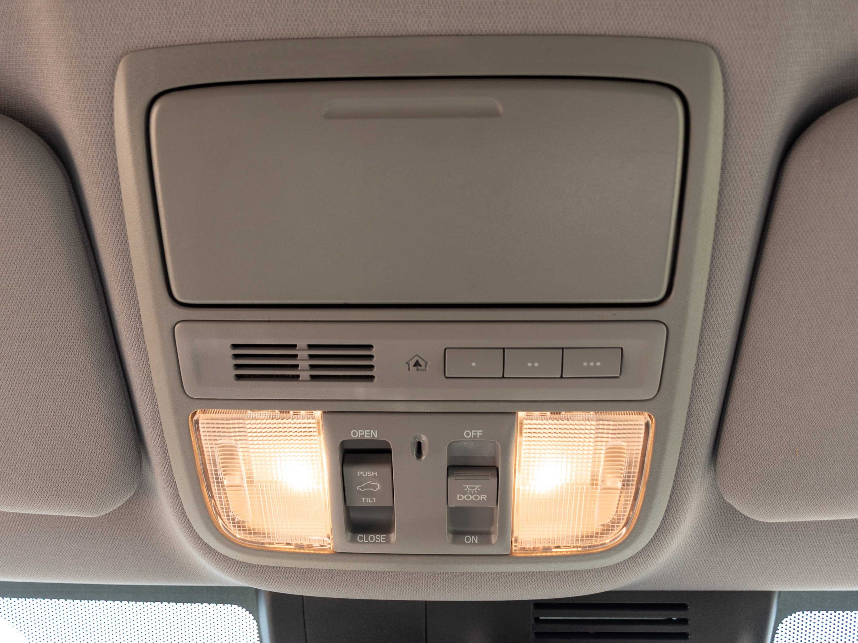 Used 2017 Silver Honda Touring image 17