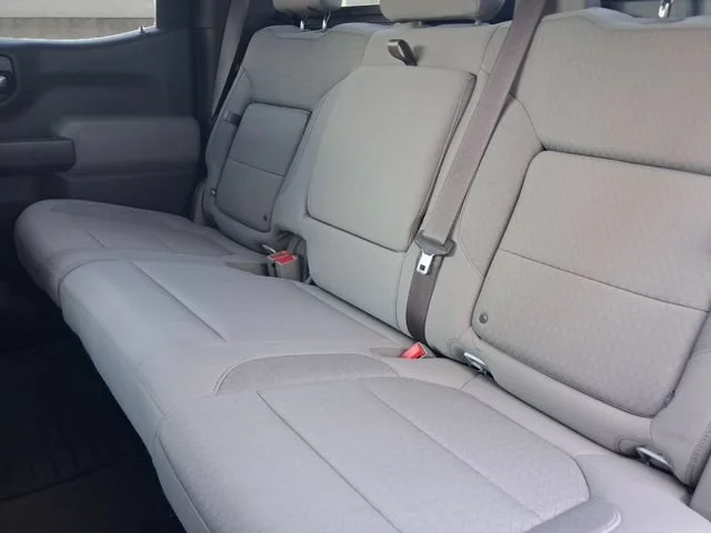 Used 2020 IRIDESCENT PEARL TRICOAT Chevrolet LT image 23