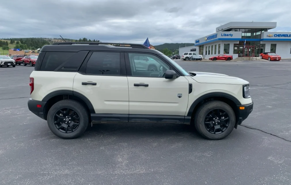 Certified Used 2025 Beige Ford Big Bend image 5