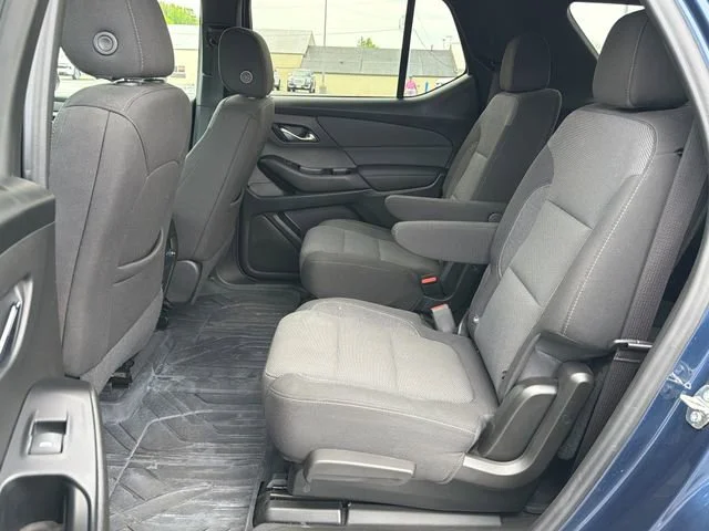 Used 2023 Northsky Blue Metallic Chevrolet LT Cloth image 29
