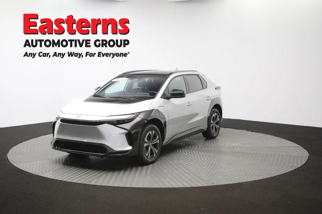 Used 2024 Silver Toyota XLE image 57