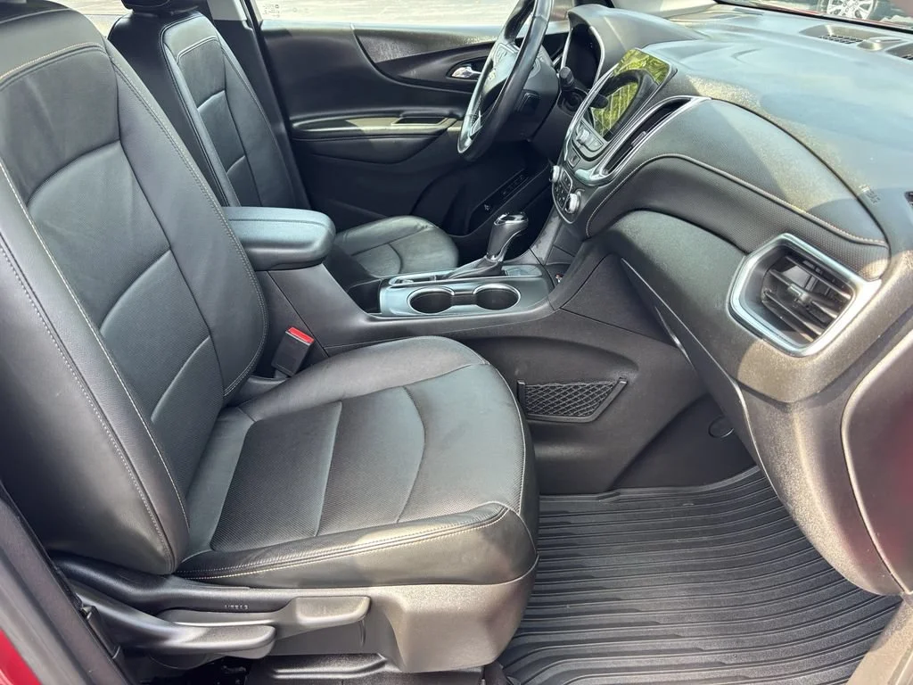 Used 2018 CAJUN RED TINTCOAT Chevrolet Premier image 22