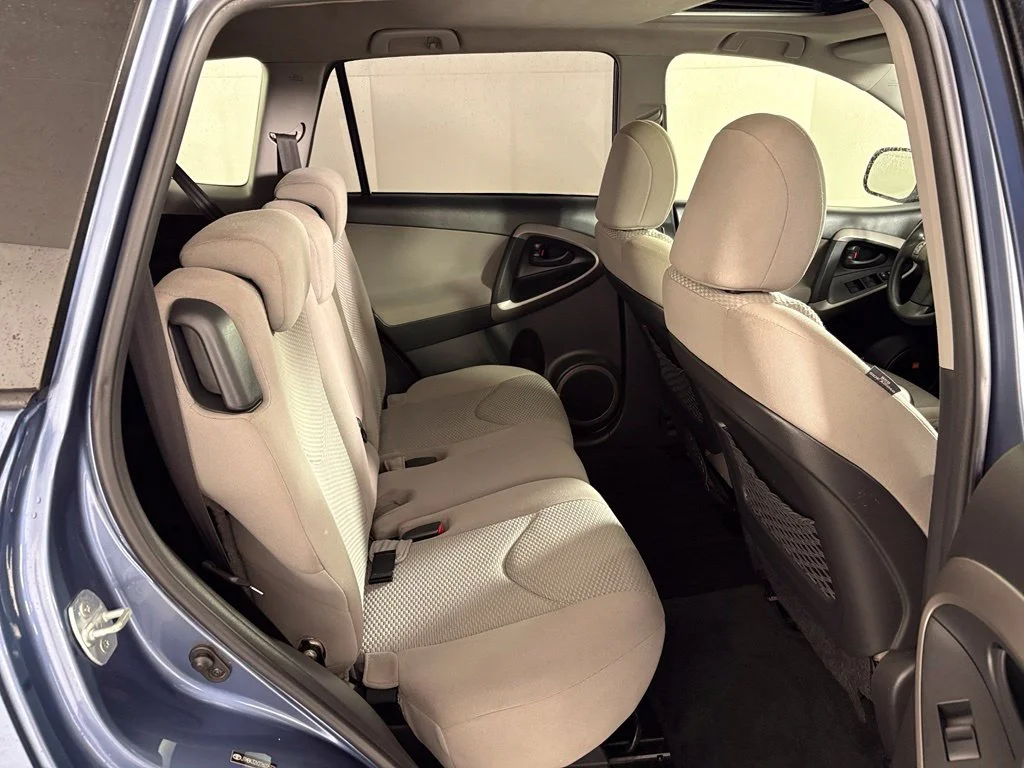 Used 2007 Blue Toyota Sport image 32