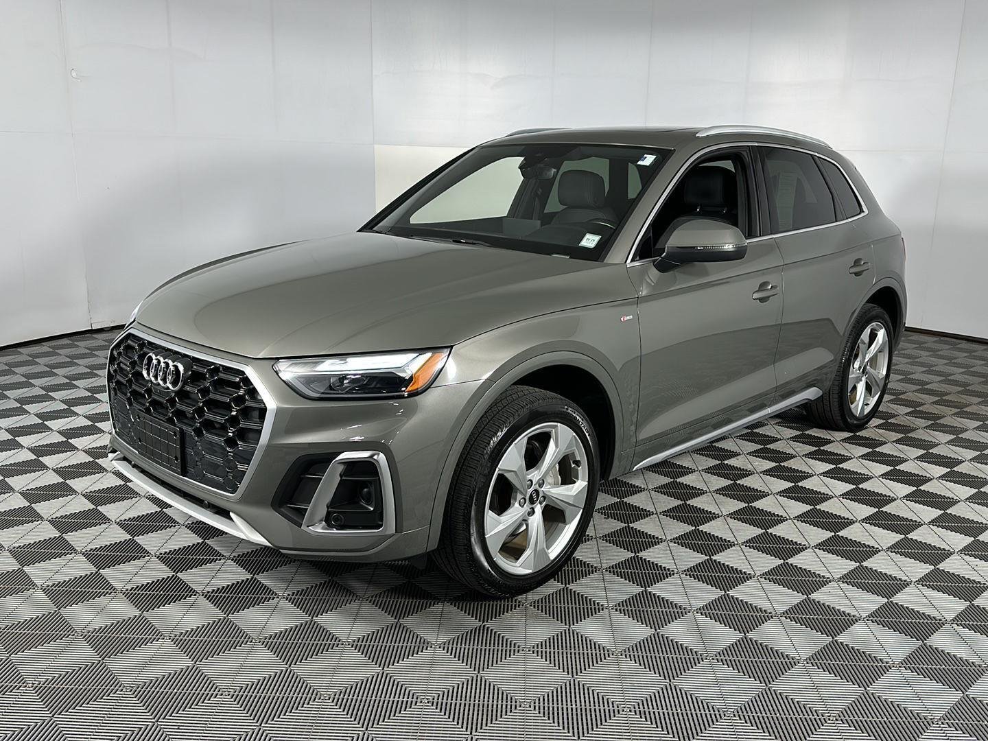 Used 2023 Chronos Gray Metallic Audi S line Premium Plus image 27
