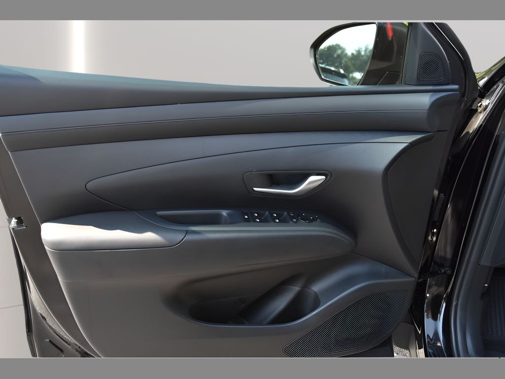 New 2026 Phantom Black Hyundai SEL FWD image 45