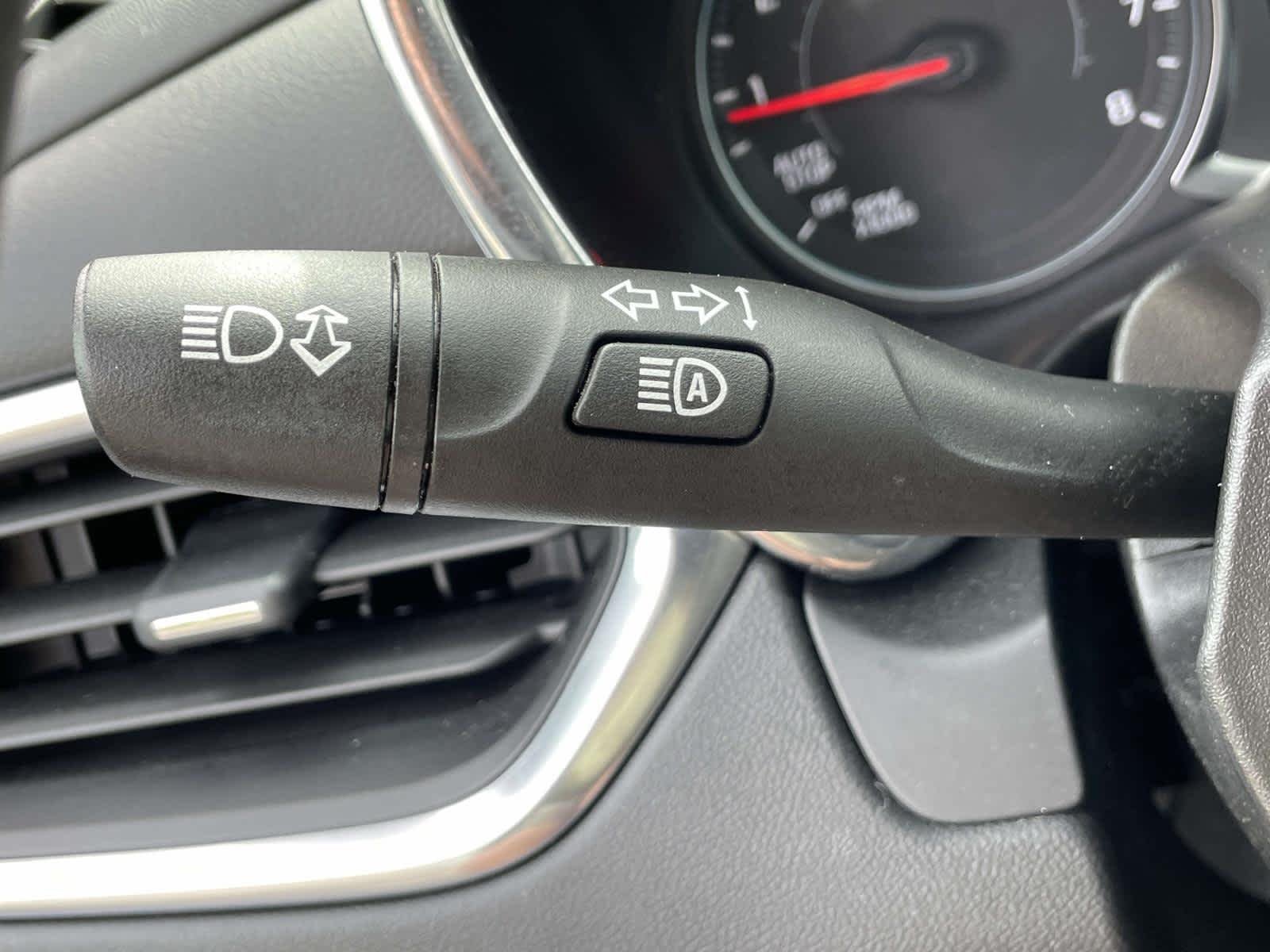 Used 2022 Summit White Chevrolet LT image 31