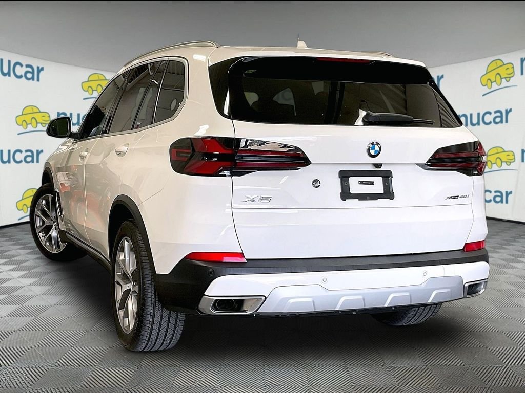 Used 2025 White BMW xDrive40i image 4
