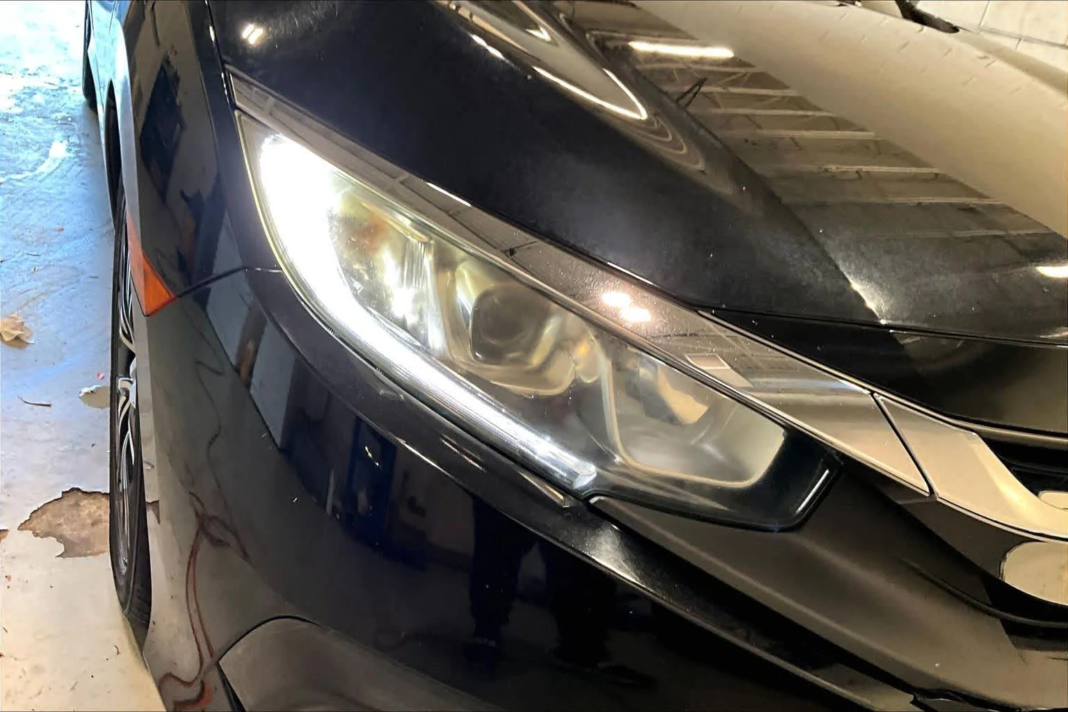 Used 2016 Crystal Black Pearl Honda EX-L image 32