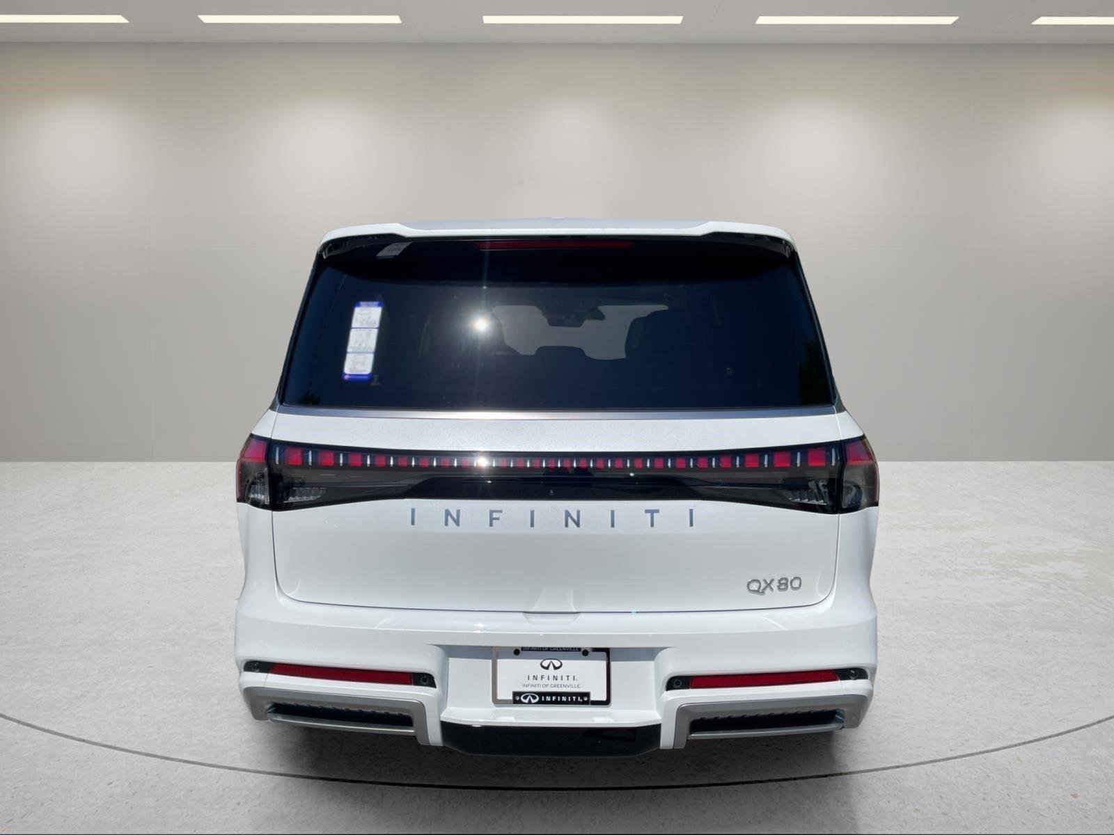 New 2026 RADIANT WHITE INFINITI Luxe 2WD image 4