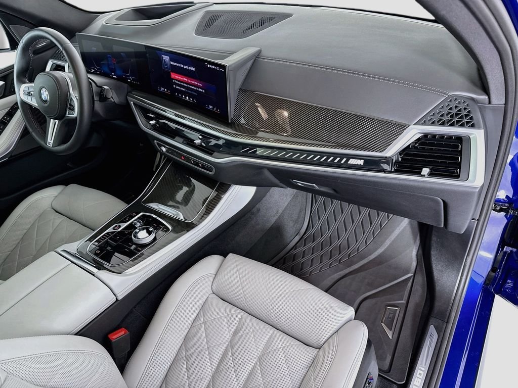 Used 2025 Blue Metallic BMW M60i image 18