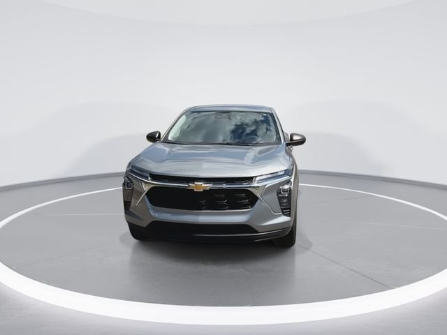 Used 2024 Gray Chevrolet LS image 4