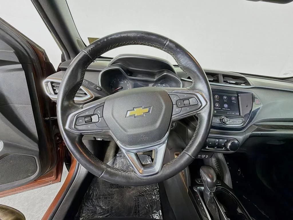 Used 2021 Dark Copper Metallic Chevrolet ACTIV image 13