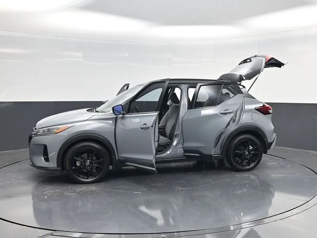 Used 2023 Gray Nissan SR image 58