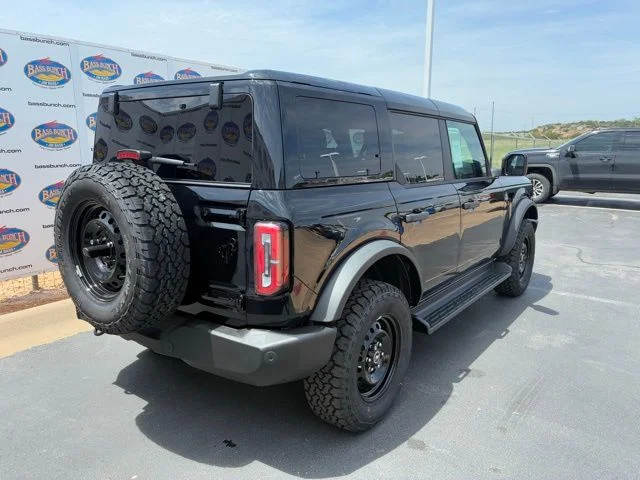 New 2026 Shadow Black Ford Outer Banks image 4