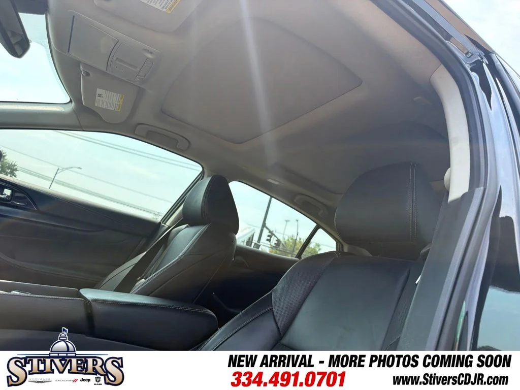 Used 2023 Black Nissan Platinum image 15