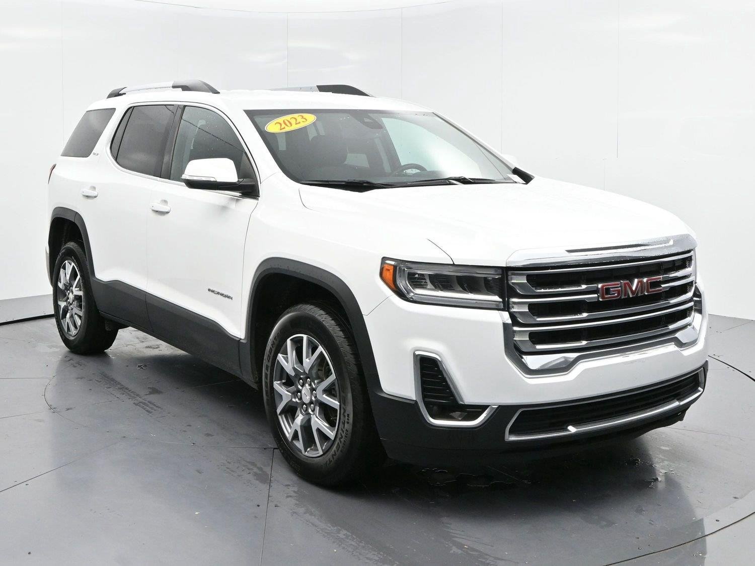 Used 2023 Summit White GMC SLT image 2