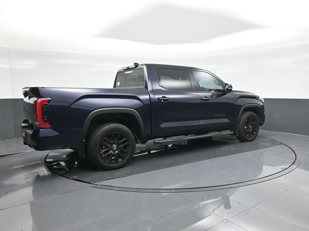 Used 2025  Toyota Limited image 15