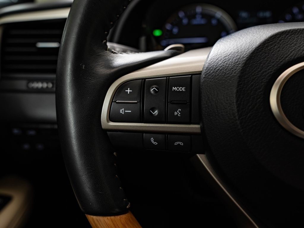Used 2021 Eminent White Pearl Lexus 350 image 28