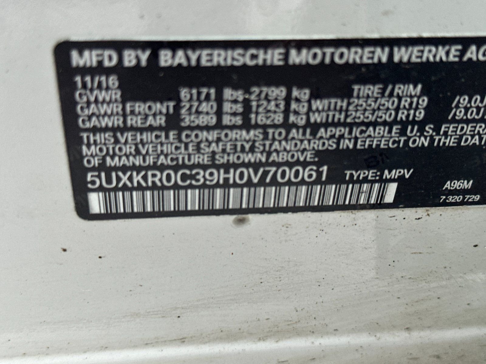Used 2017 White Metallic BMW xDrive35i image 27
