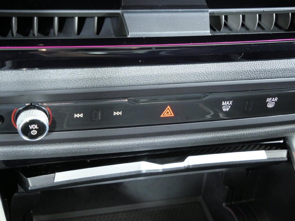 Used 2026 White BMW Base image 47