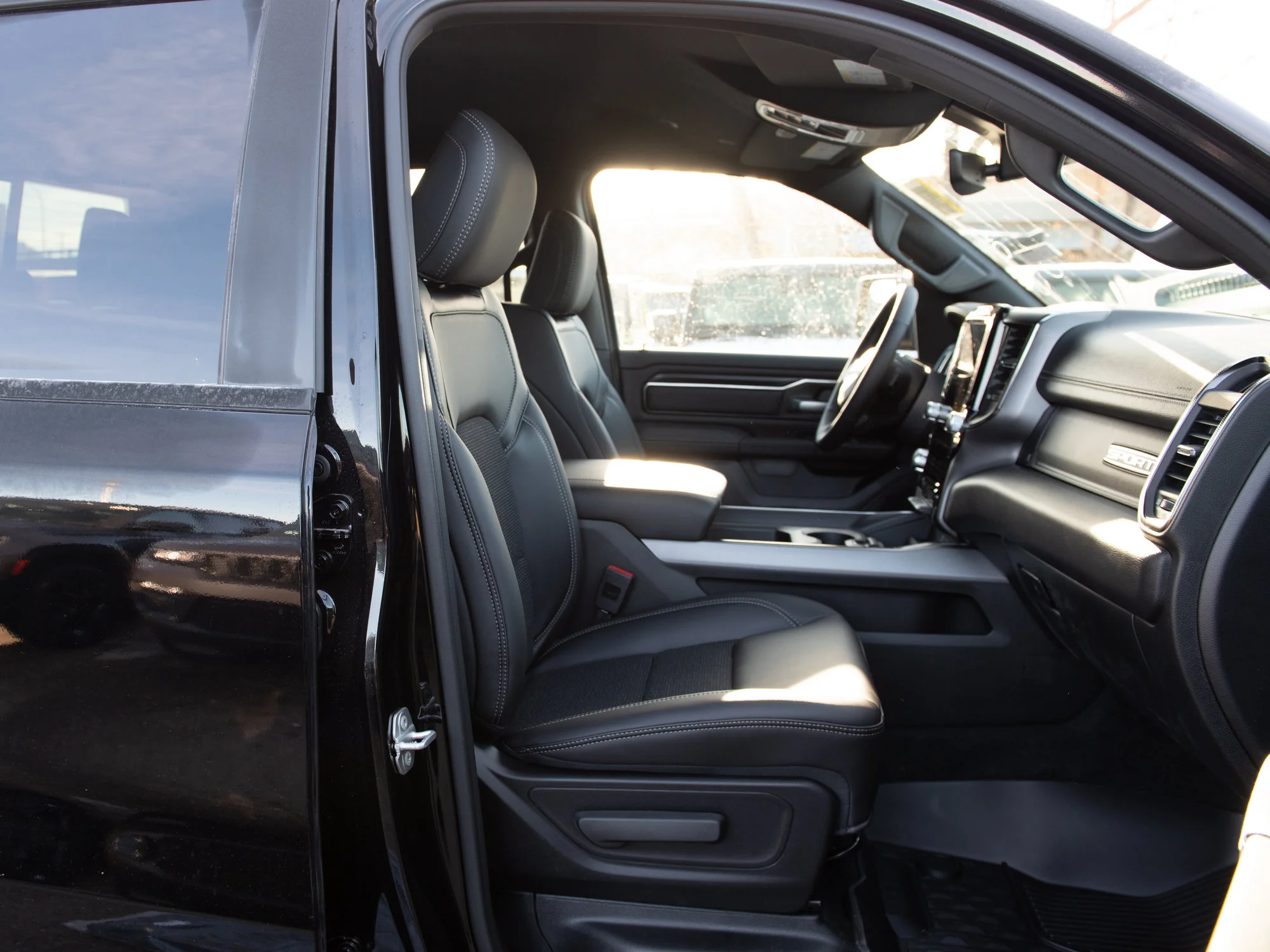 Used 2026 Black RAM Sport* Crew Cab 4x4, Heated Seats/Wheel, 12 Inch Screen, Nav, Twin Turbo image 15