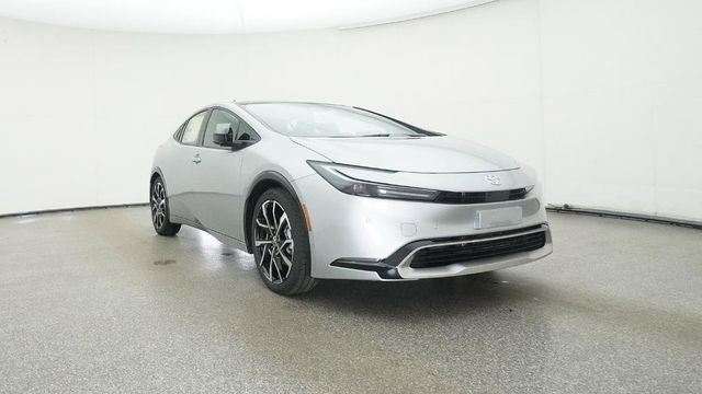 New 2026 Cutting Edge Toyota XSE Premium image 32