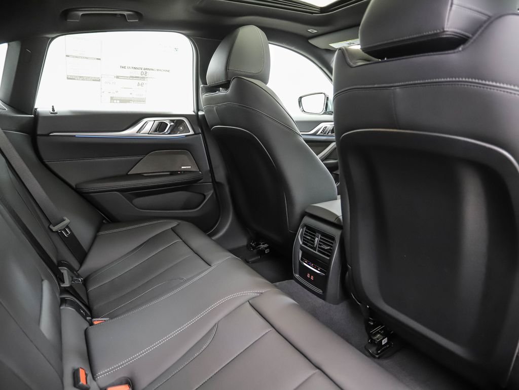 2025 BMW i4 40 - Photo 25