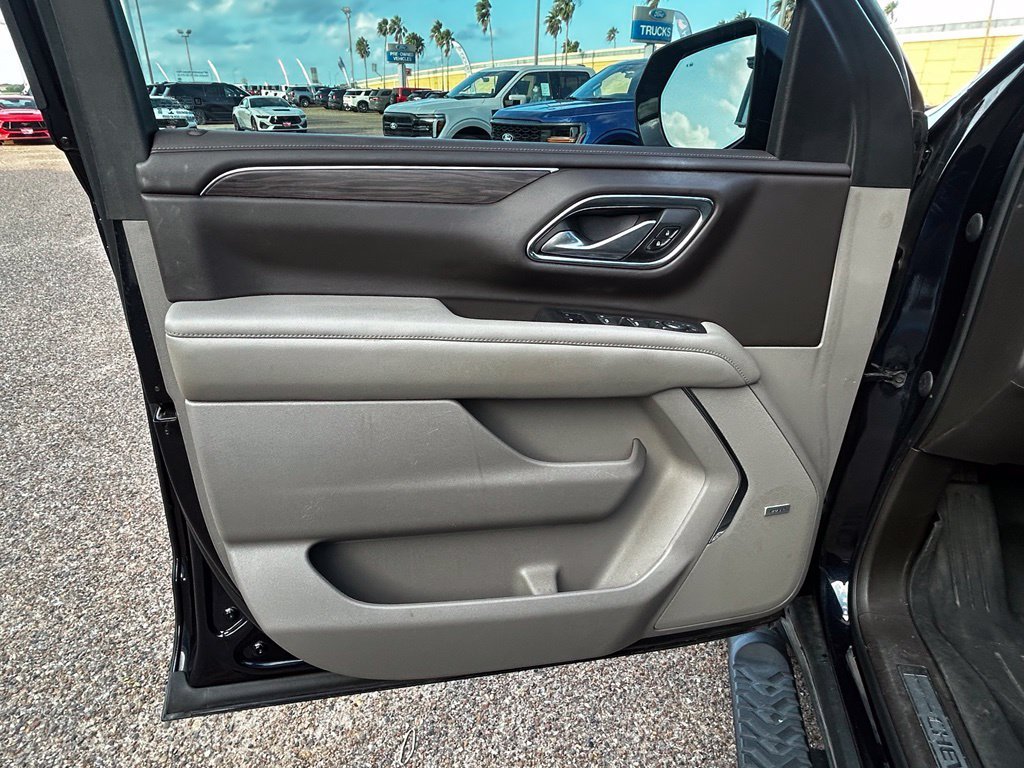 Used 2022 Blue Chevrolet Z71 image 10
