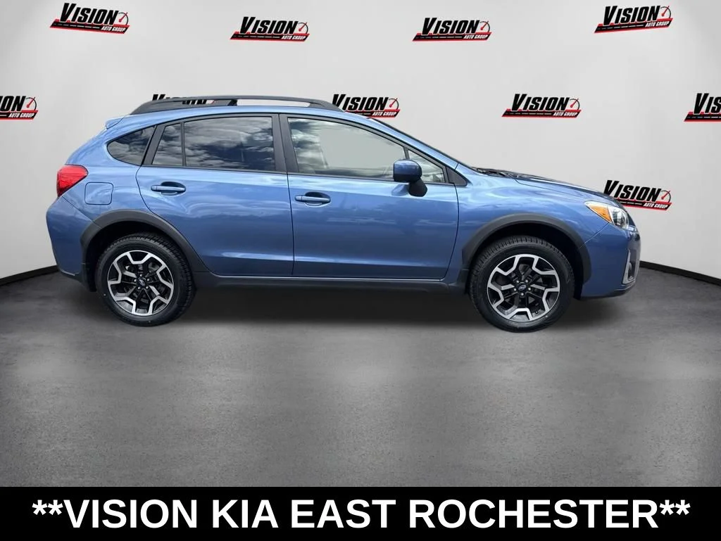 Used 2016 Blue Subaru 2.0i Premium image 4