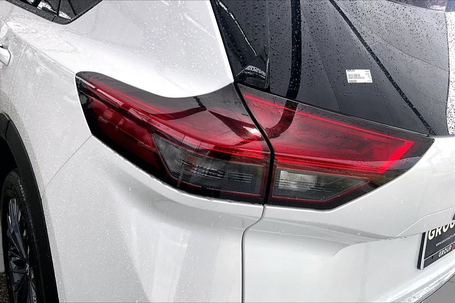 Certified Used 2025 Everest White Pearl/Super Black Nissan SL image 29