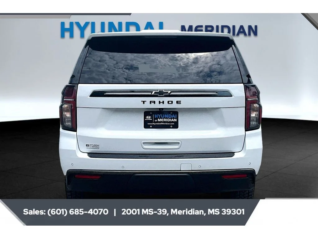 Used 2021 Summit White Chevrolet Z71 image 4