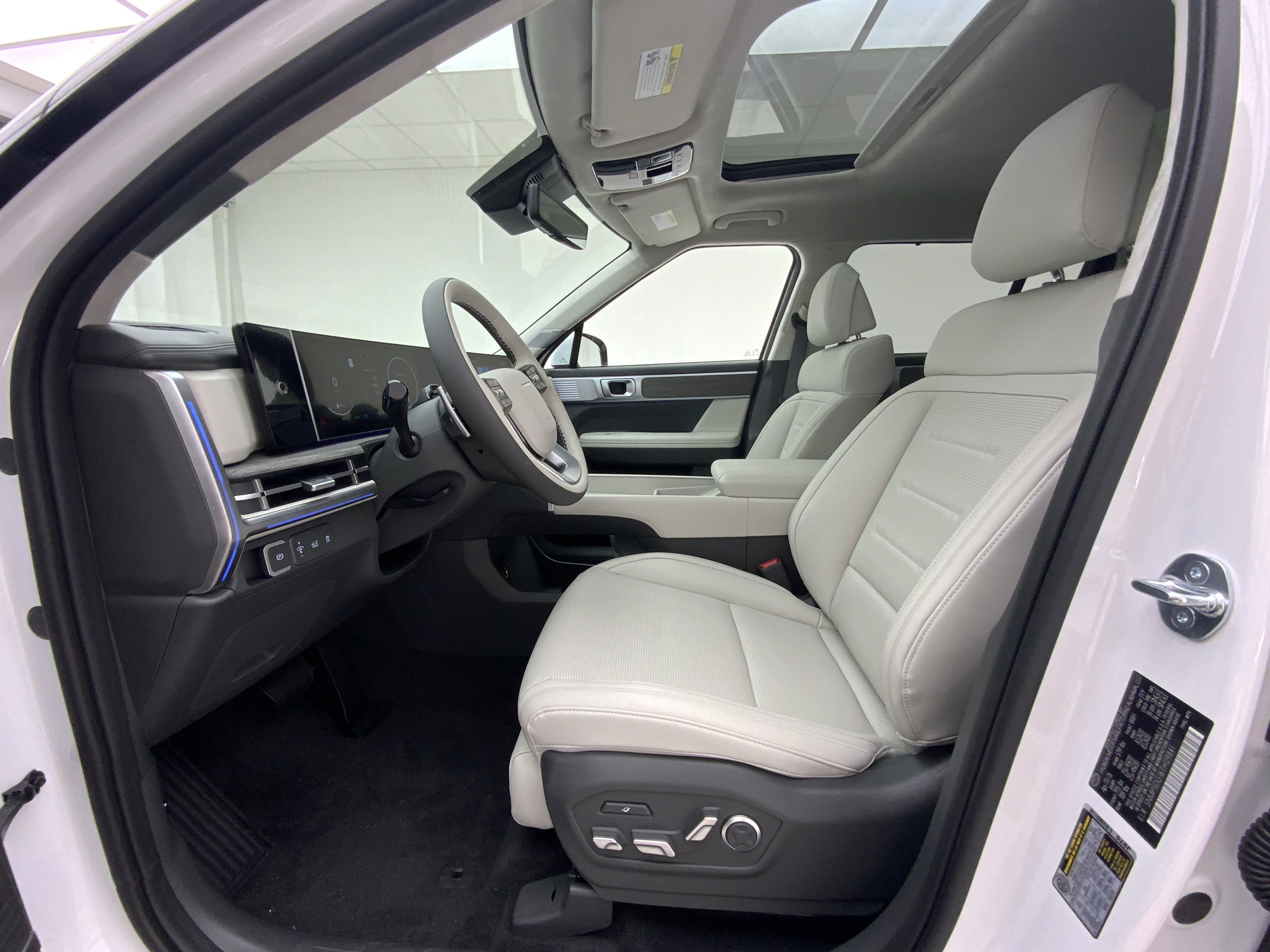 New 2026 Serenity White Hyundai Calligraphy image 12