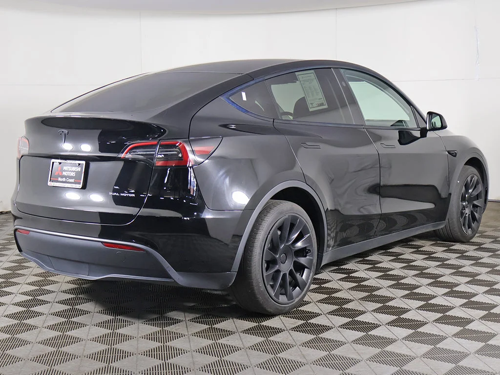 Used 2024 Black Tesla Long Range image 13
