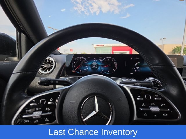 Used 2023 Black Mercedes-Benz GLB 250 image 25