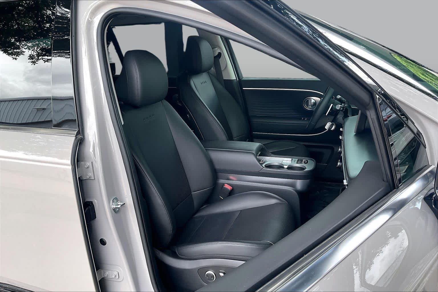 Used 2026 Cyber Gray Hyundai SEL image 8