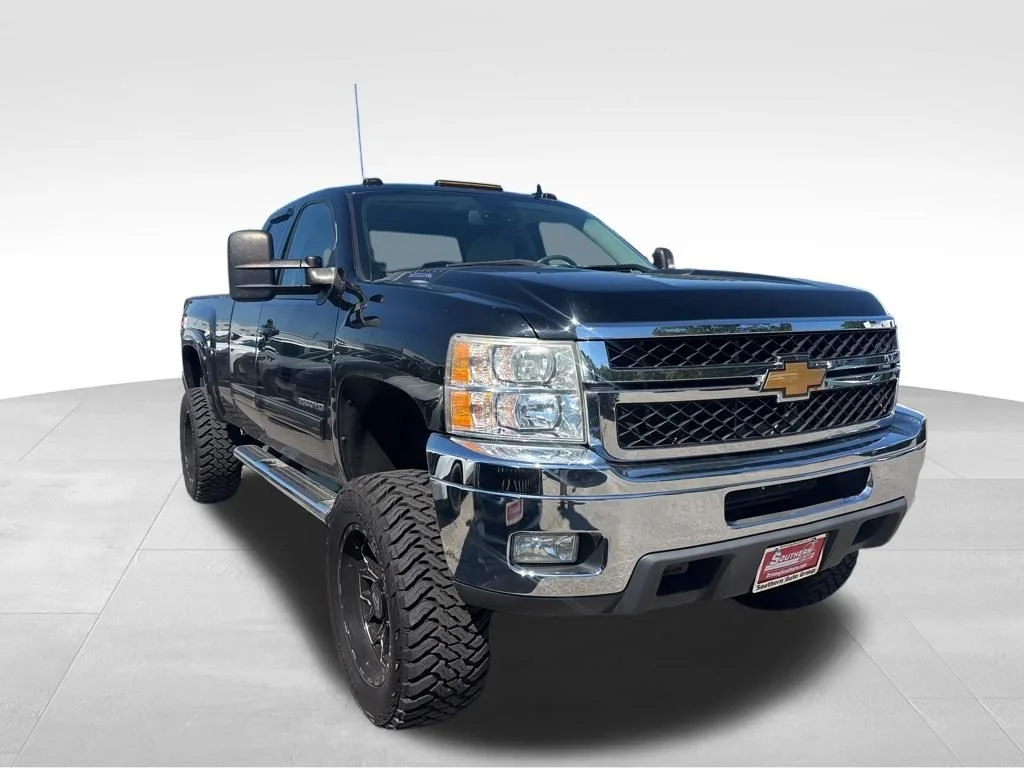 Used 2013 Black Chevrolet LTZ image 29
