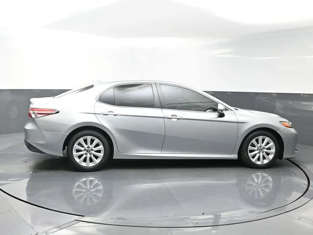 Used 2019 Silver Toyota LE image 8