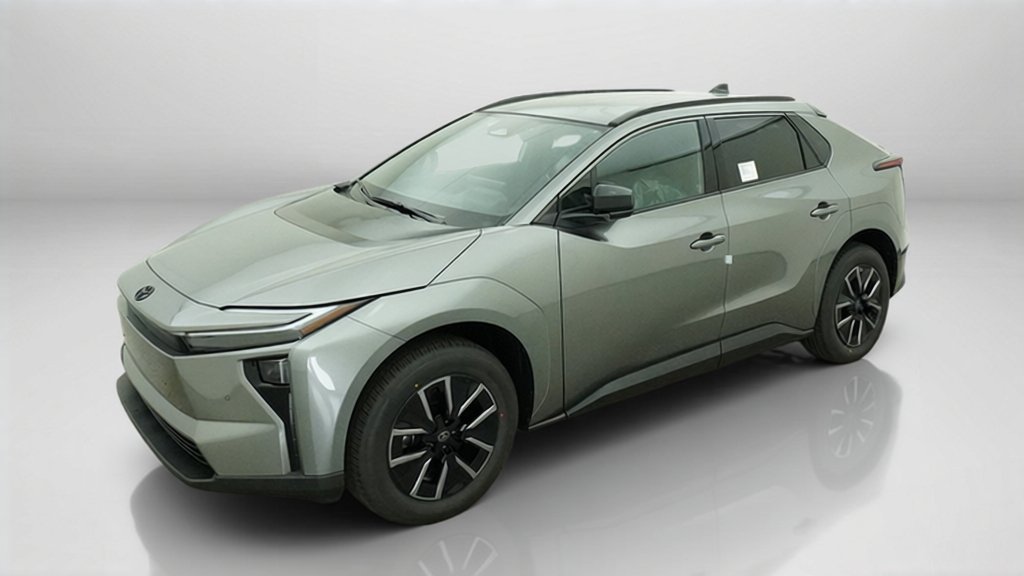 New 2026 Heavy Metal Toyota XLE image 16