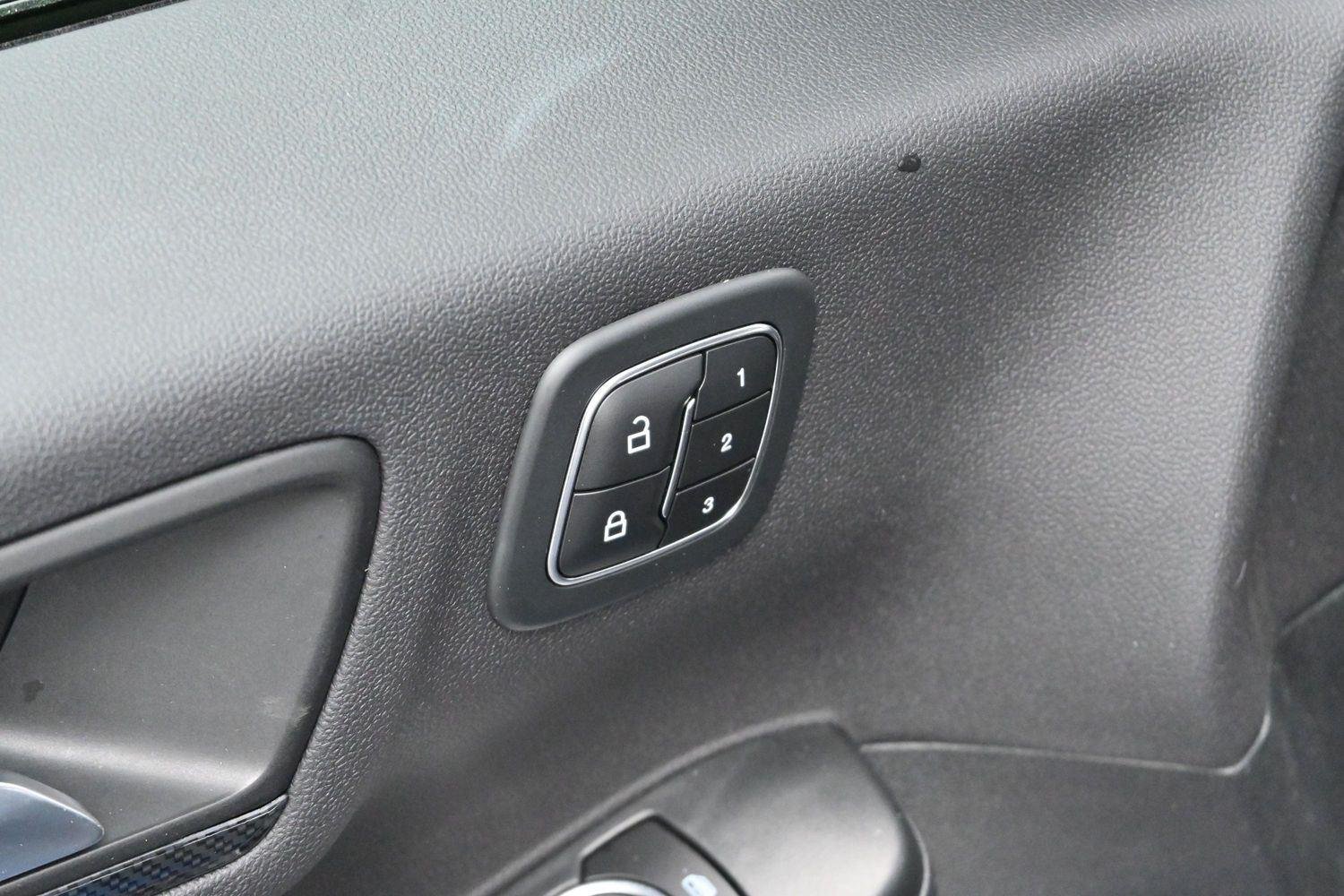 Used 2023 Atlas Blue Ford ST-Line Elite image 10
