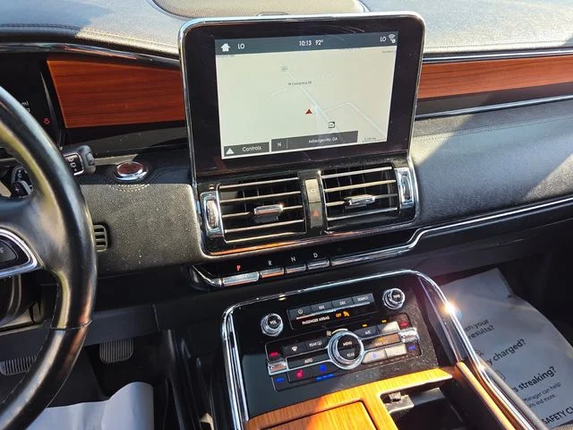 Used 2019 Black Lincoln Reserve image 17