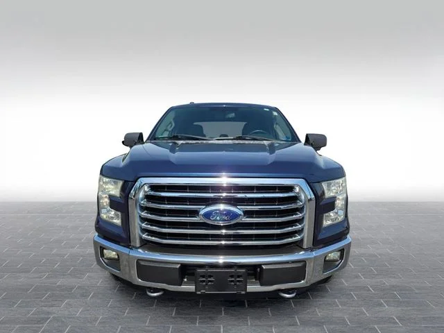 Used 2015 Blue Ford XLT image 2