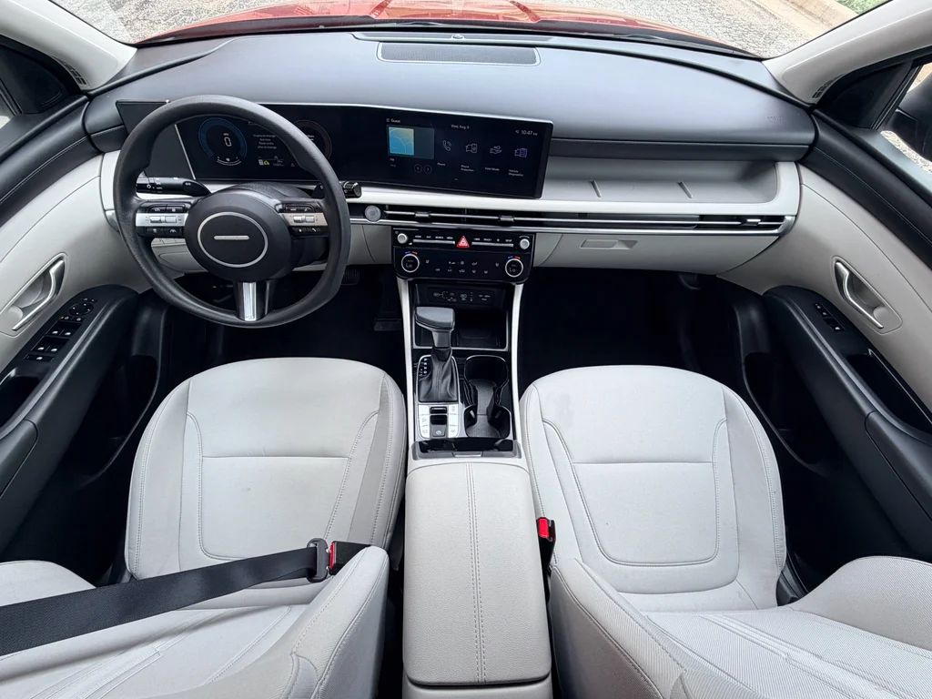 Used 2025 Ultimate Red Hyundai SEL image 19