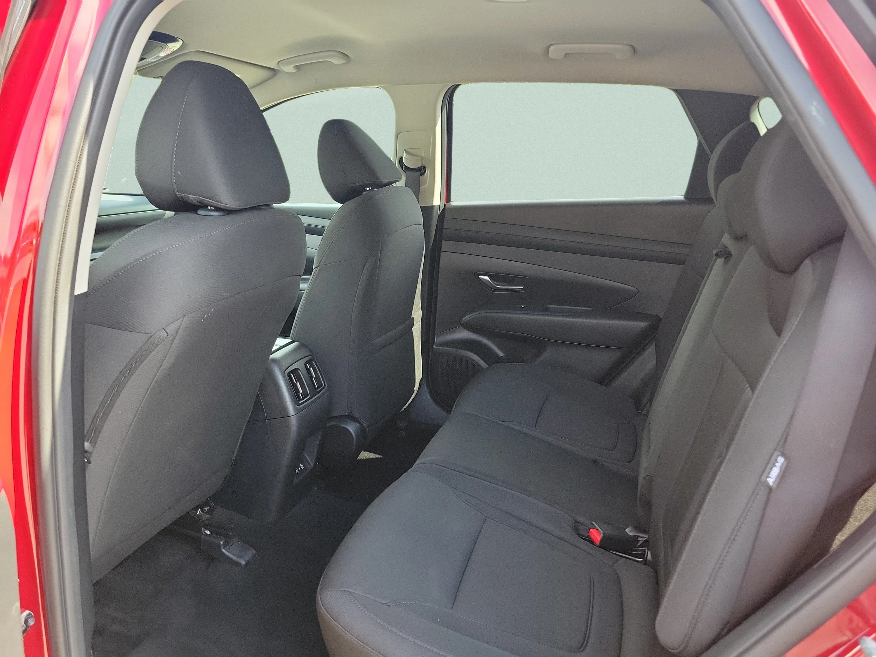 Used 2025 Ultimate Red Hyundai SEL image 12