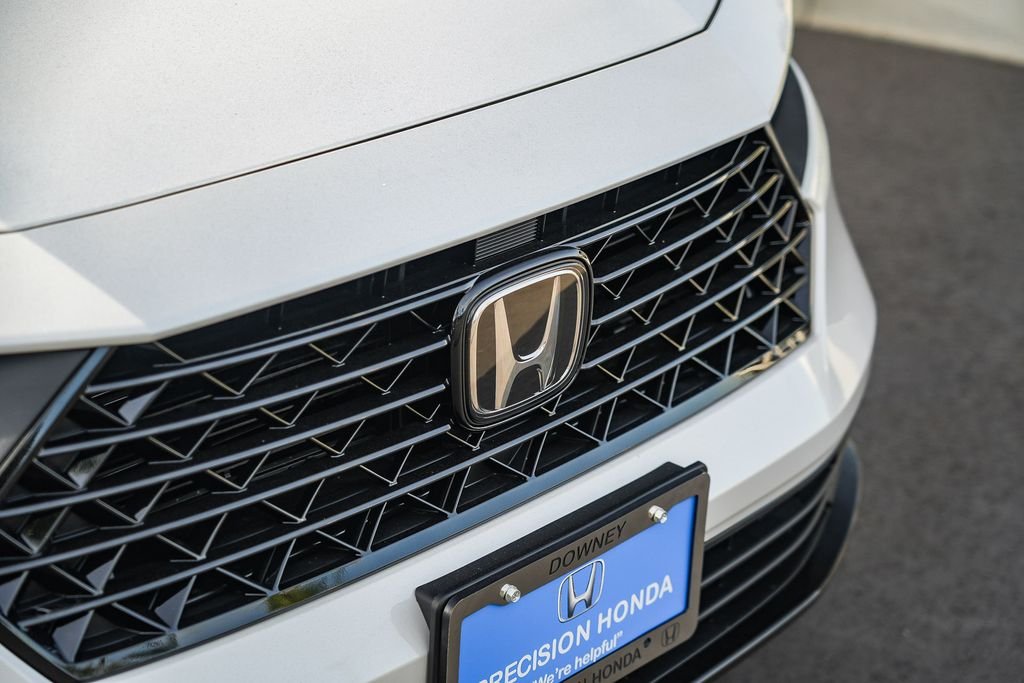 New 2026 Platinum White Pearl Honda Sport-L image 3