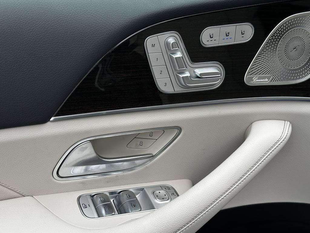 New 2026 Black Mercedes-Benz GLS 450 image 49