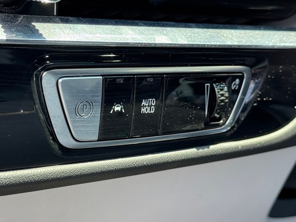 Certified Used 2024 White Cadillac Sport image 20